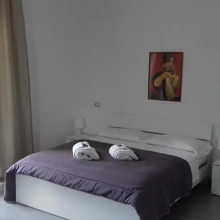 Oda ve Kahvaltı Ama *